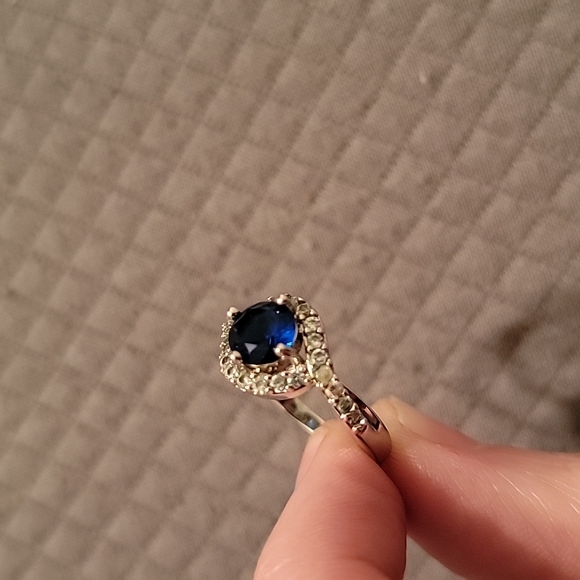 Dark Blue Sapphire Ring - Picture 8 of 9